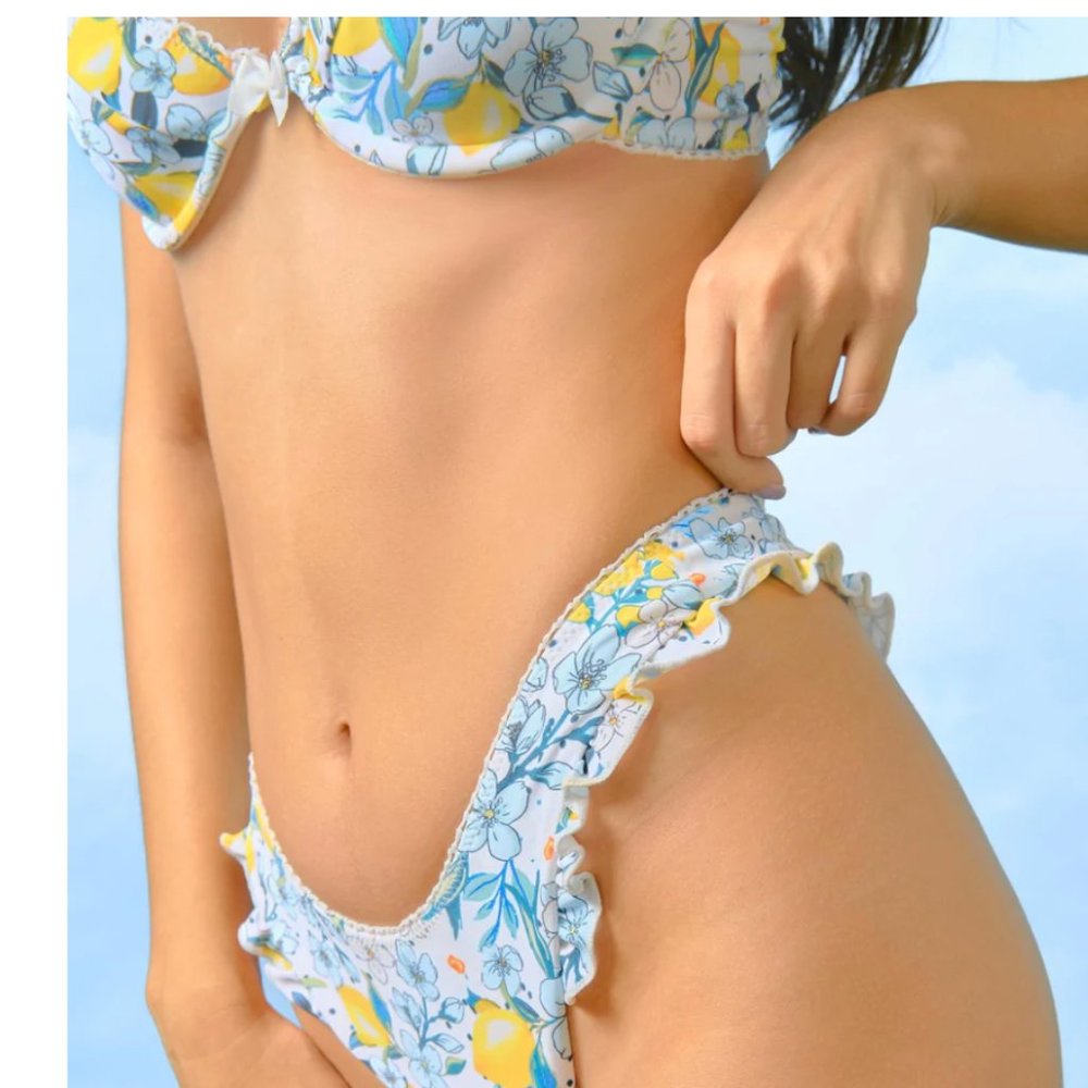 BRAND NEW Blackbough Limoncello Swimwear SET!